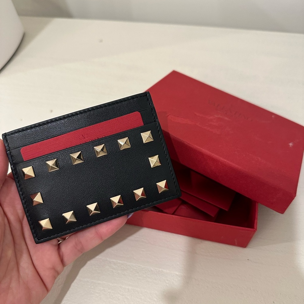 NEW IN BOX Valentino Rockstud Black Card Holder Wallet